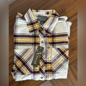 Natural Reflections Women’s Shirt Size Medium New